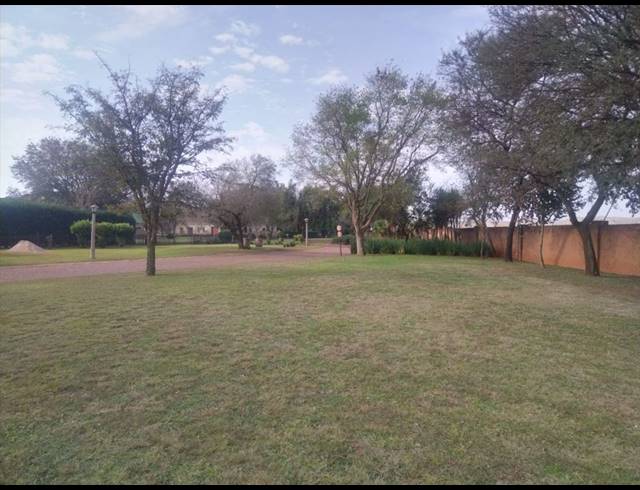 811M² VACANT LAND FOR SALE IN ELANDSFONTEIN SH